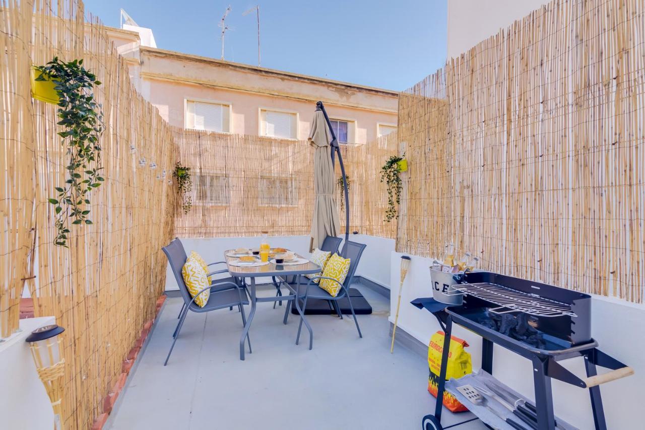 Faro: Casa Trevo Com Terraco Bbq Villa Buitenkant foto